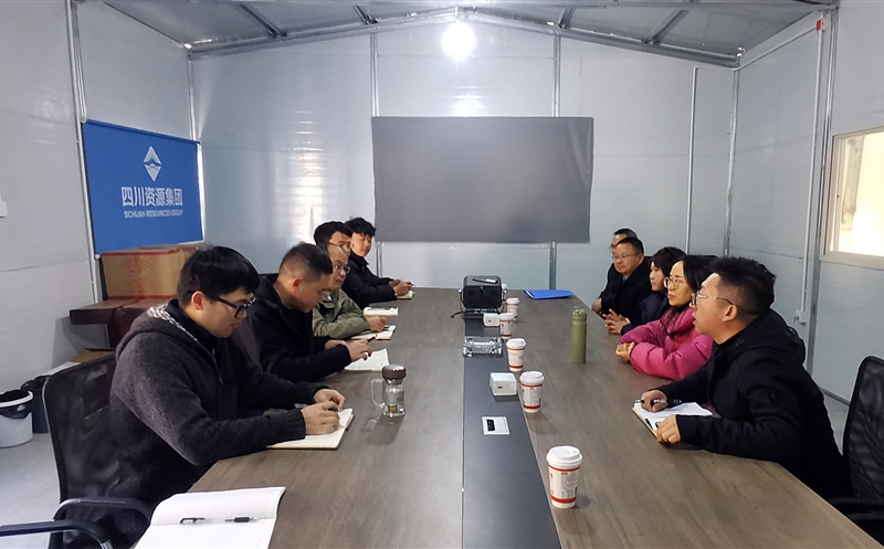 ������˾�쵼������������·��Ŀ������Ҫ���ᾫ�� ����չ���ο��