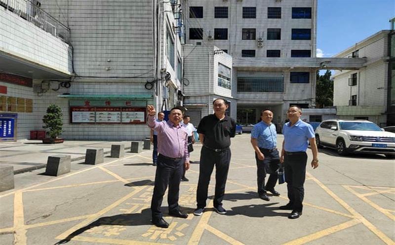 ������һ�е�����һ��ӵ���