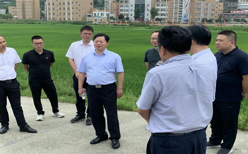 �Ĵ�ʡ��������ί���Ĵ�ʡ��Դ�֣�ú̿�洦����ΰһ�е������ش������������微�￪չ����